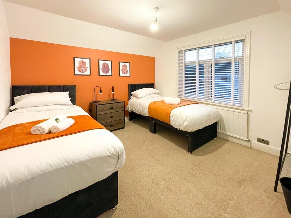 Apartment Shrivenham - Spacious Home, High Speed Wi-fi, Free Parking, Garden